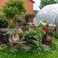 Homemade Solutions for Aphid Control: Natural Sprays that Really Work in British Gardens