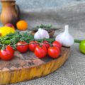 Comprehensive Approaches to Prevent Damage from Aphids on UK-grown Vegetables and Herbs