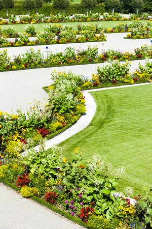 Best Practices for Preventing and Controlling Mould in UK Greenhouse Environments